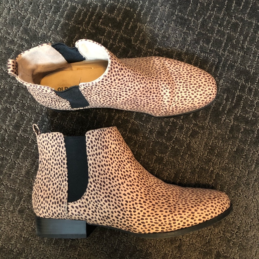 Animal print booties